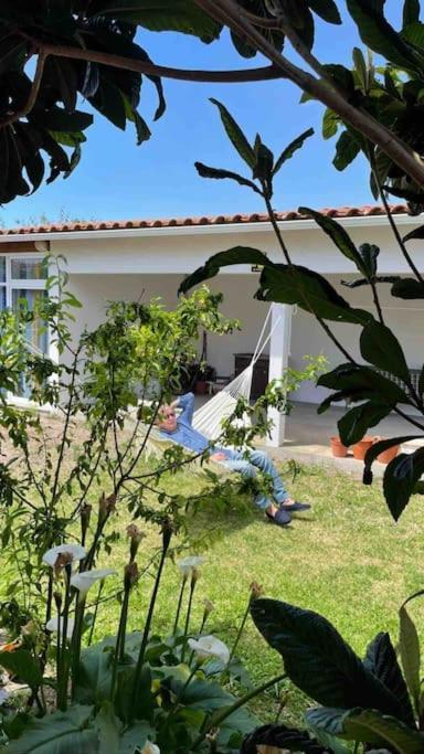 Moradia Alegre No Centro Da Vila Da Tocha. Экстерьер фото